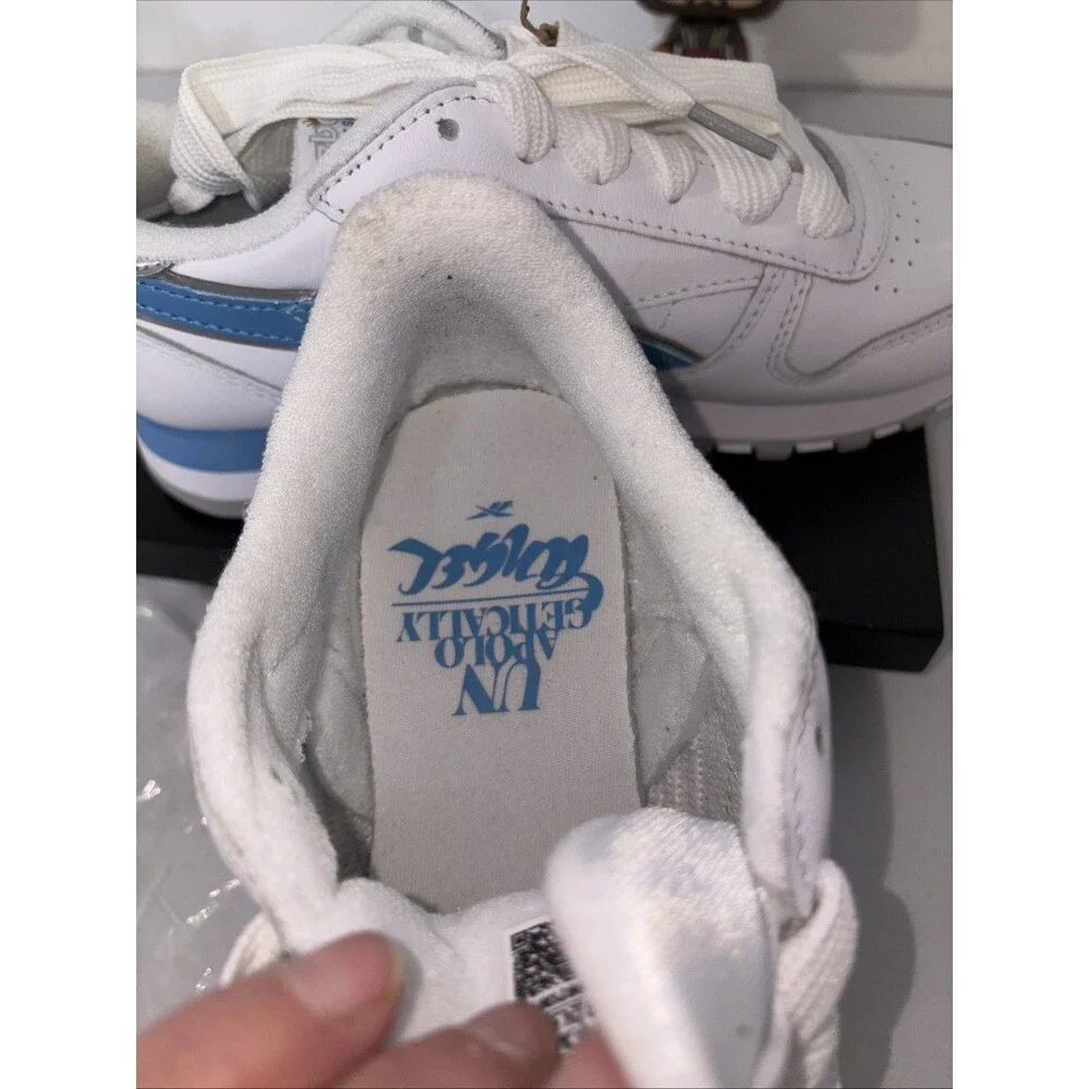 Ladies Reebok Classic 7.5 Unapologetically Angel Revolve‎ New